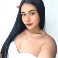 Belle_Luise's Profile Pic