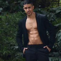 Noah_Smith77's Avatar Pic