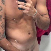 melv24hot's Profile Pic