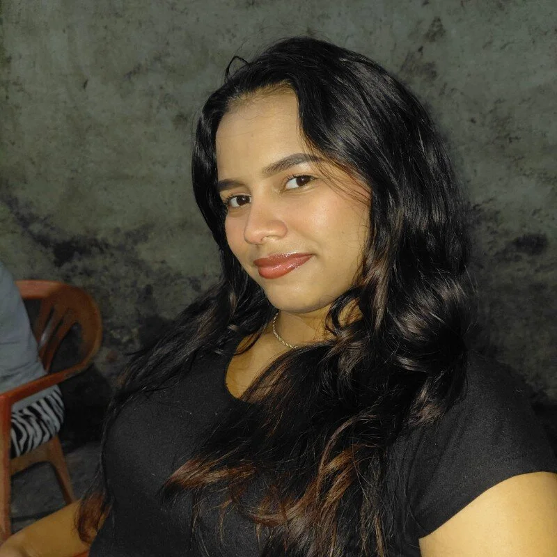 AriWhit profile photo