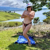 girl-multiorgasmic-Milf's Avatar Pic