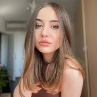 FreyaTia 的  个人资料图片