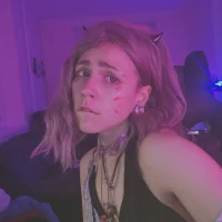 Your_Schoolgirl's Profile Pic