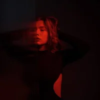 Gambar Profil LynetDanby