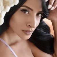 Lena-Williamss' Avatar Pic