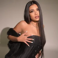 Lunaa90 avatar - live cam performer on MySuperHot