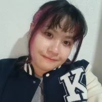 Kary_Gyilkos webcam model