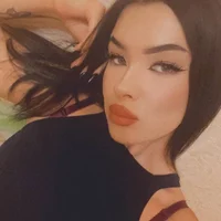 emilia_ray Φωτ, Προφίλ