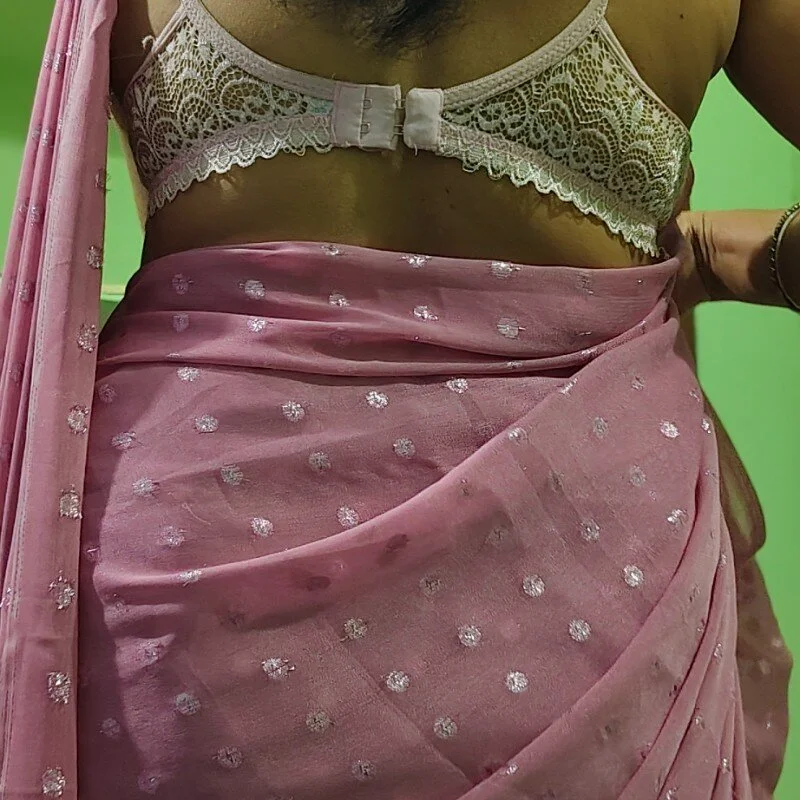 Desiwife07 profile photo