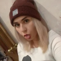 DinaPeach's Profile Pic