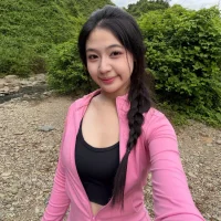 NhatLinh09's Profile Pic