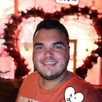 HornyInParis 的个 人资料图片