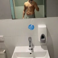 yuyu250strokee model avatar