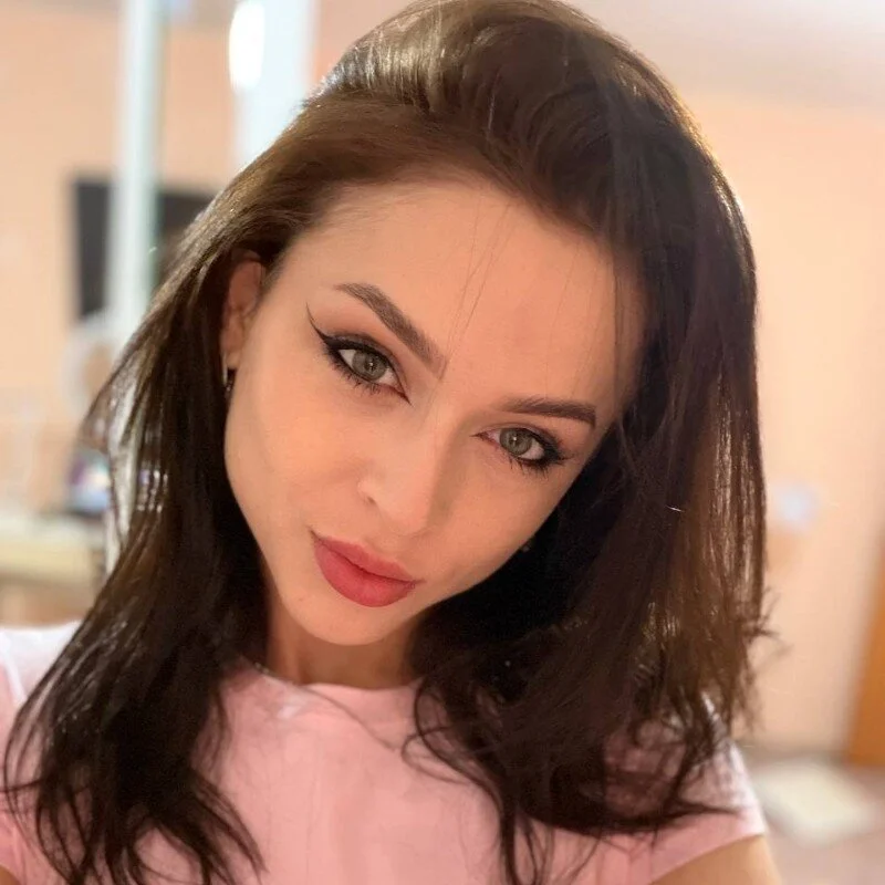 PlayfulLea profile photo