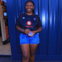 yolande_Lilile