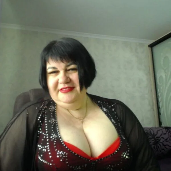 AlluringCurves Stripchat profile image