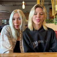 TashaWarthen's Avatar Pic