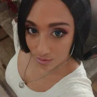 sheblows13's Profile Pic
