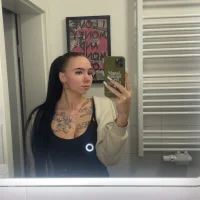 รูปอวาตาร์ของ zoeelovee