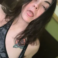 fadeddreamzzz Adlı Modelin Avatarı