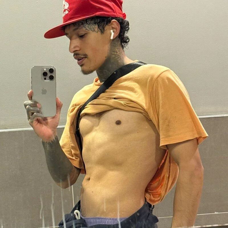 trieone Stripchat profile image