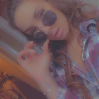 Violet_Ros3's Avatar Pic