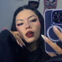 Mady_Parker_'s Profile Pic