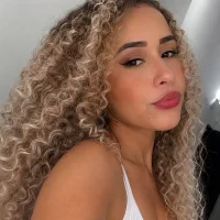 Yasminbb19's Profile Pic