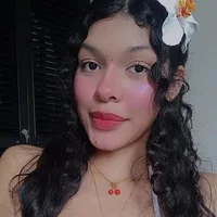 Sophie_moo Adlı Modelin Avatarı