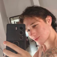 Logan_sixxer Adlı Modelin Avatarı