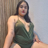 Elli_young's Profile Pic