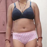 divya_gupta0