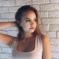 รูปโปรไฟล์ของ EleonoreRoux