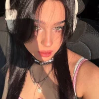 Holly_official
