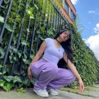 Jade_rous webcam model