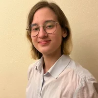 LynnBark's Profile Pic