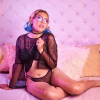 Sashablaze's Profile Pic