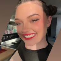 diamondurbabe Φωτ, Προφίλ