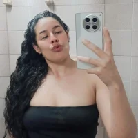 lizzie_megan's Profile Pic