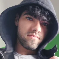 Leonard2412's Profile Pic