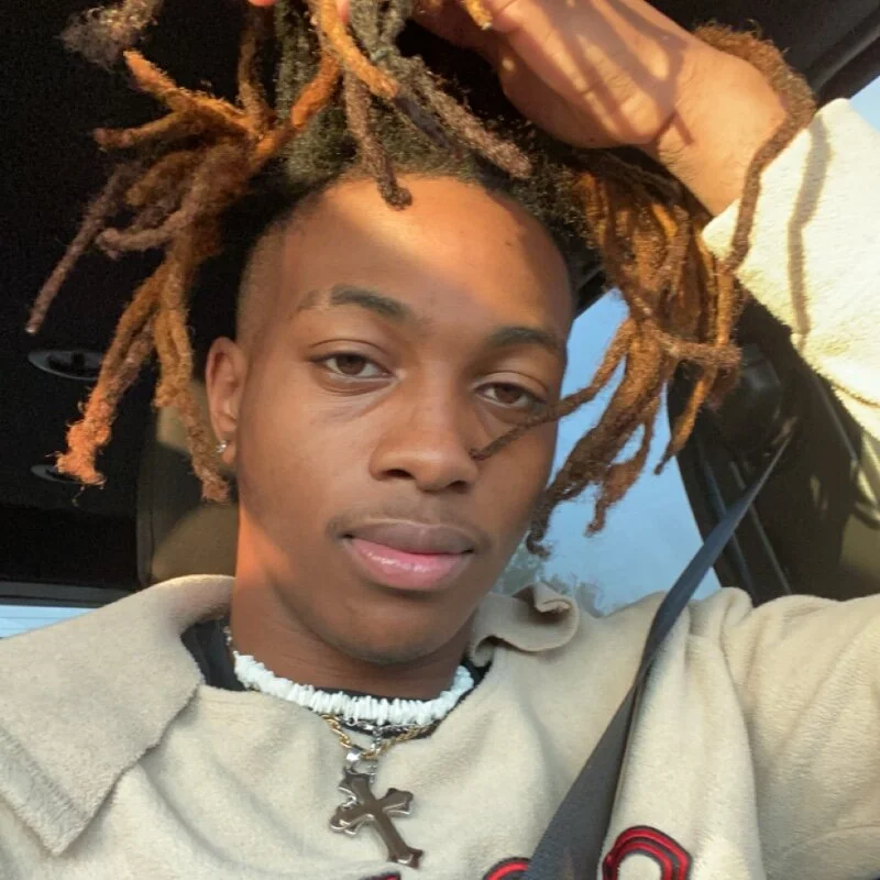R5herfavreligion profile photo