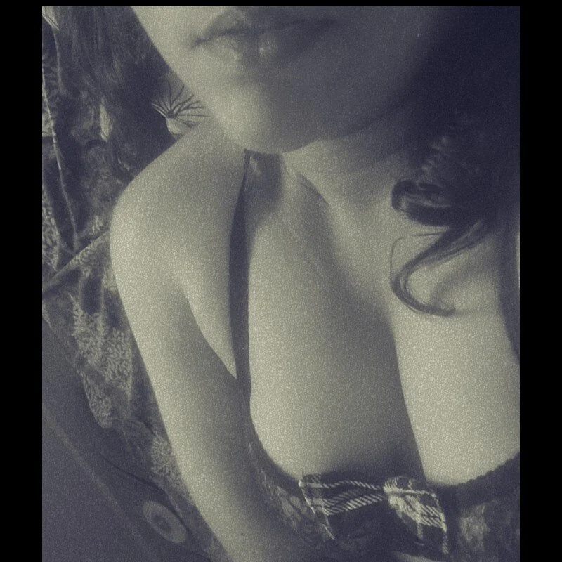 thea_rachel Stripchat profile image