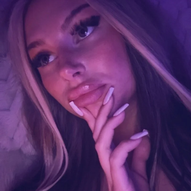 blondeeee