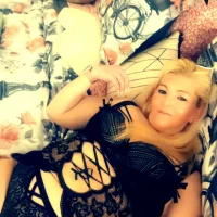 SexyKenzi webcam