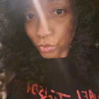 Gambar Profil Marie-Petite