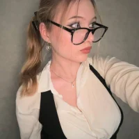 KateHjalmarson's Profile Pic
