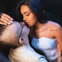 CharlotteAndSimon Gambar Avatar