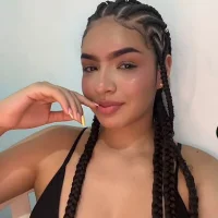 Sweet_worlds's Profile Pic