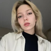 BessieClark's Avatar Pic