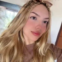 Miarichx's Profile Pic
